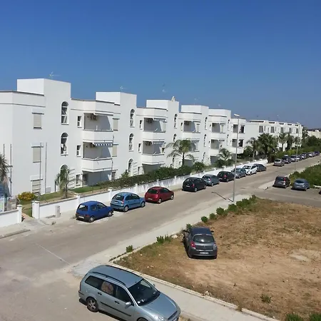 Zeus In Torre Mozza Apartamento Ugento